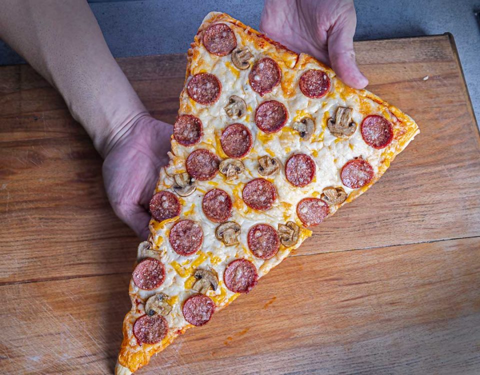 آموزش پیتزا پپرونی اسلایسی